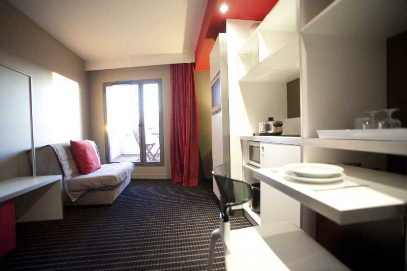 Residence Otelia Affaires & Bien-Etre Lyon Bagian luar foto