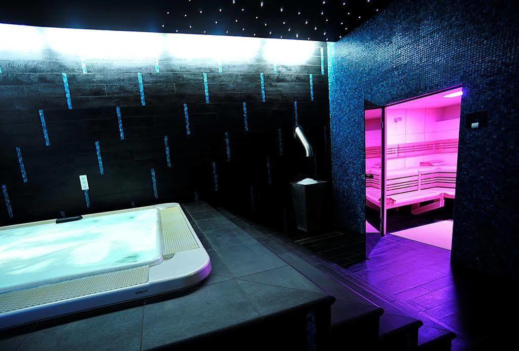 Residence Otelia Affaires & Bien-Etre Lyon Bagian luar foto